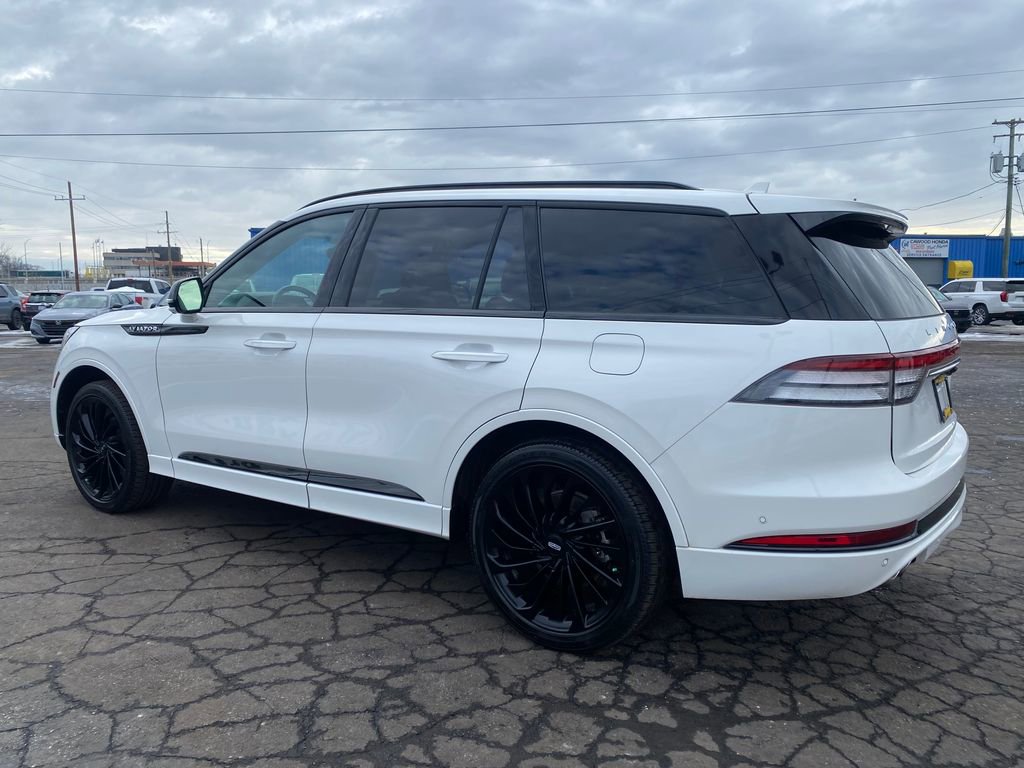 Used 2024 Lincoln Aviator Reserve w/ Equipment Group 201A image 6