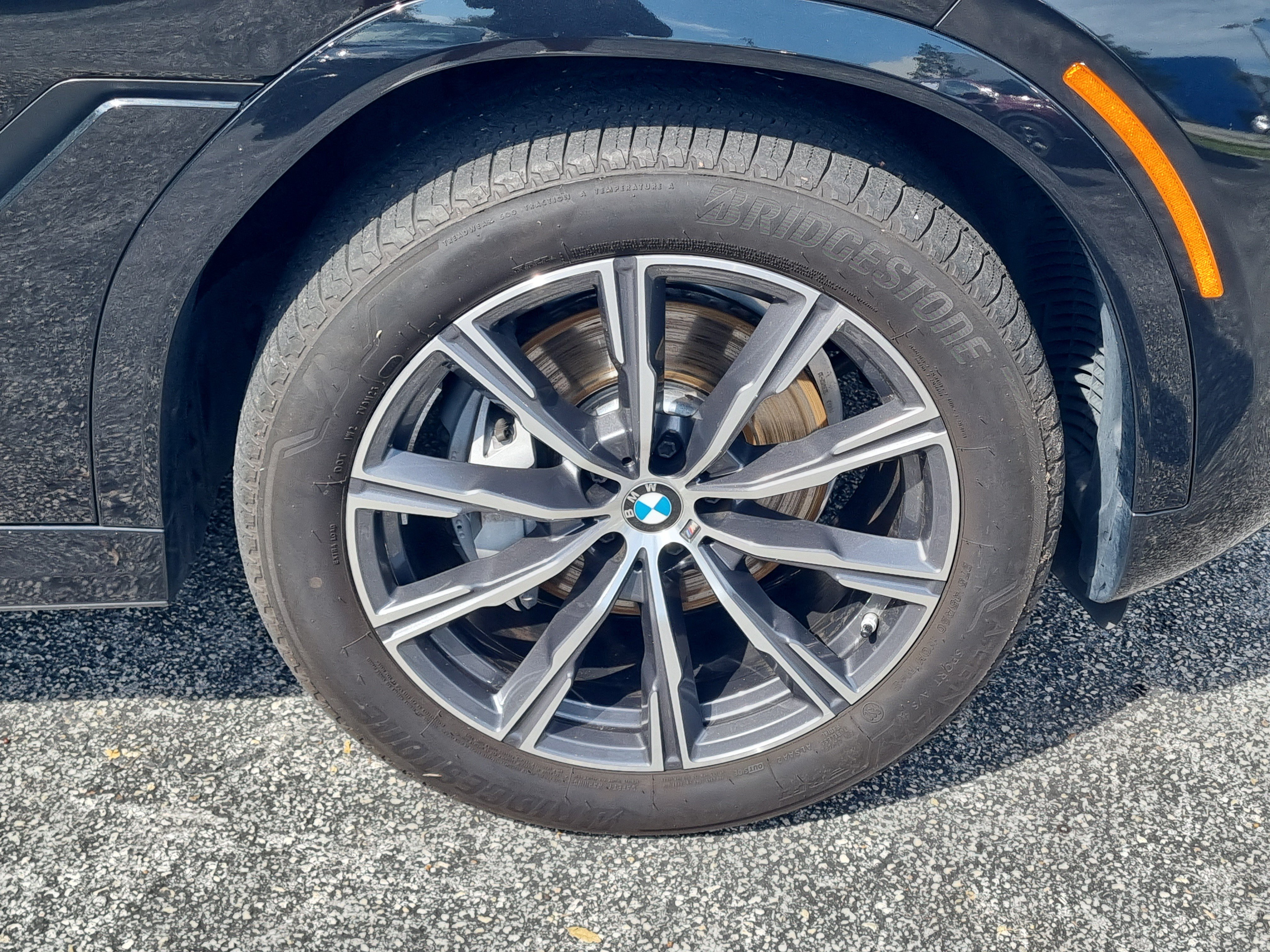 Used 2025 BMW X6 xDrive40i AWD/4WD image 9