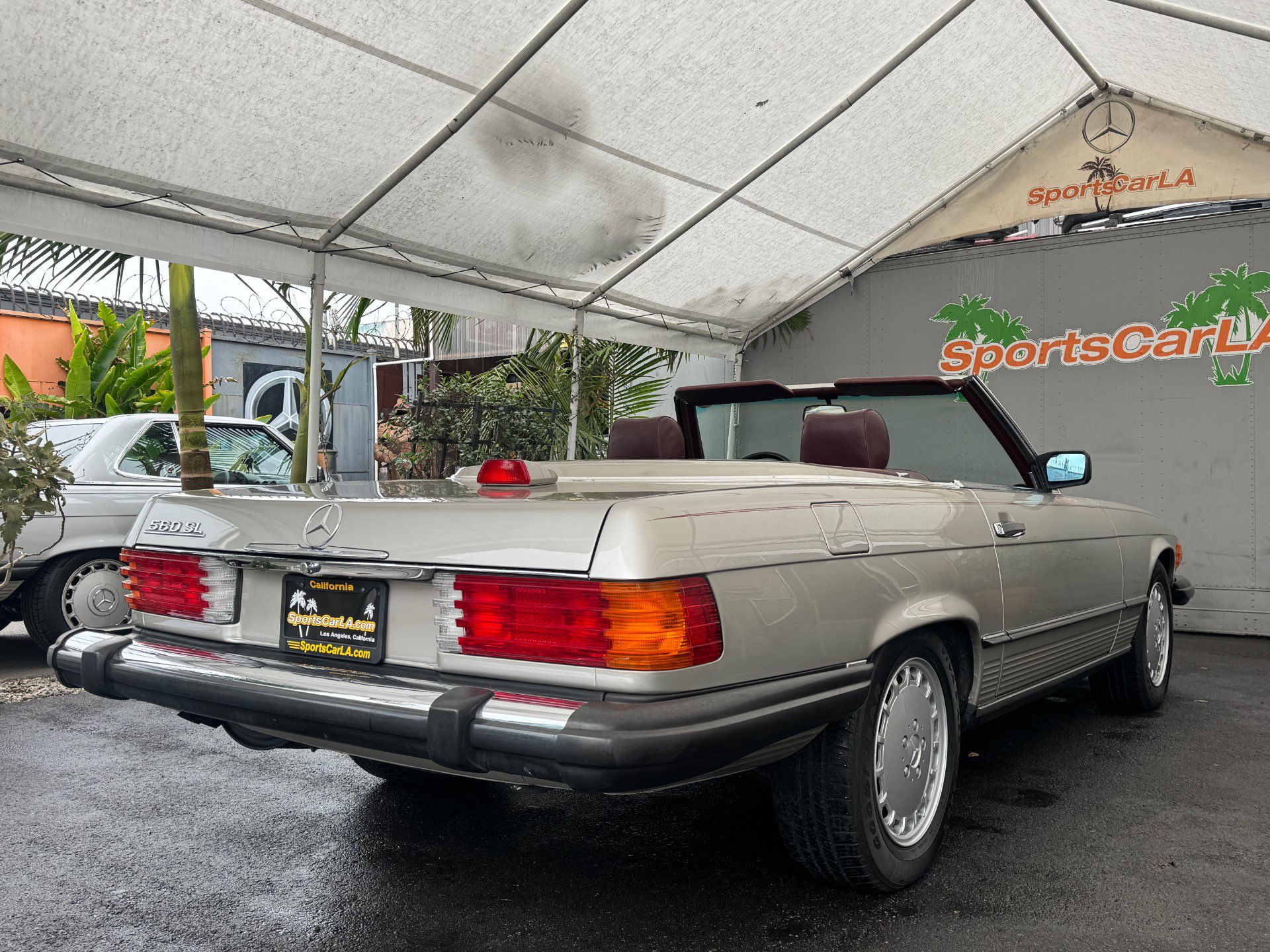 Used 1987 Mercedes-Benz 560 SL image 11