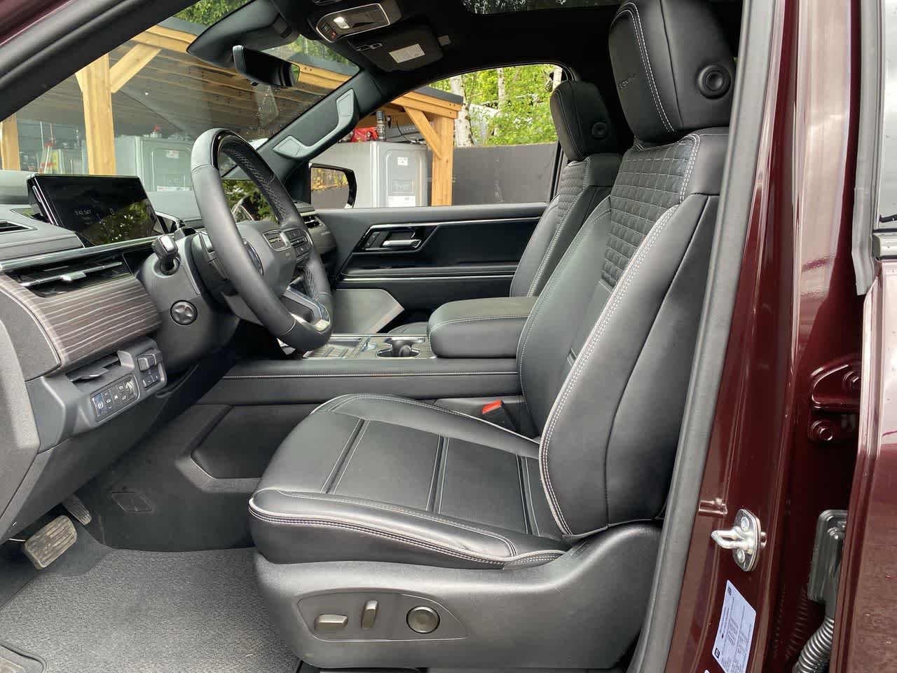 Used 2025 GMC Sierra EV Denali AWD/4WD image 13