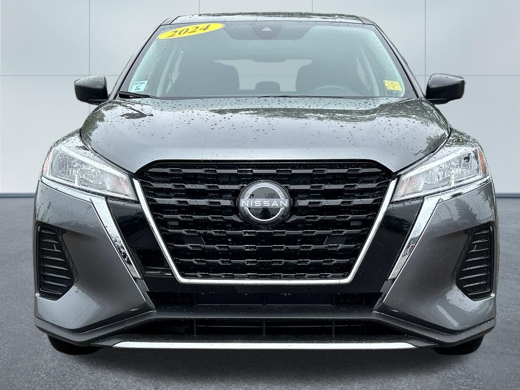 Used 2024 Nissan Kicks S FWD image 3