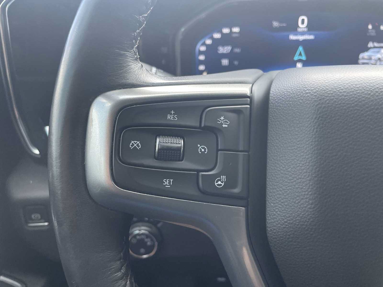 Used 2022 Chevrolet Silverado 1500 LT AWD/4WD image 14