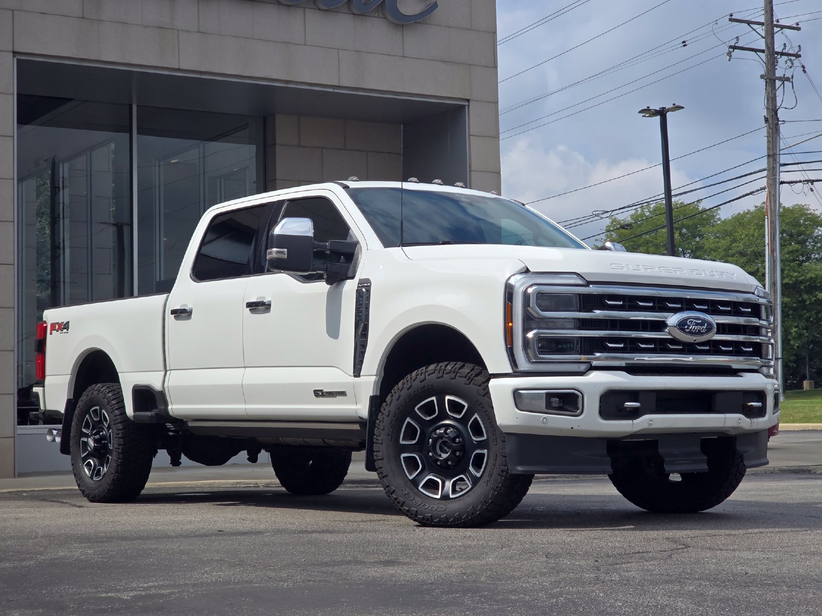 Used 2024 Ford F350 Platinum w/ FX4 Off-Road Package AWD/4WD image 1
