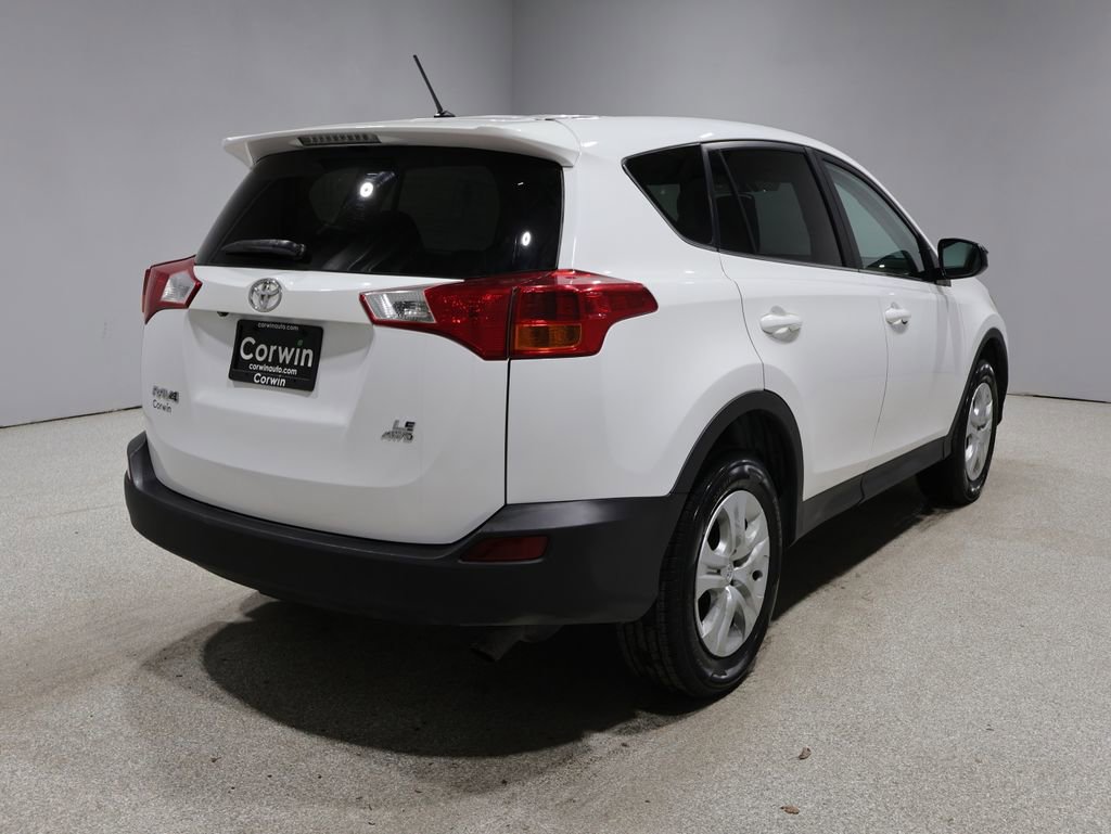 Used 2014 Toyota RAV4 LE AWD/4WD video 2