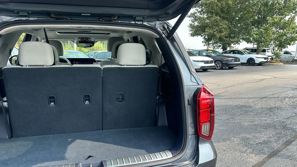 Used 2024 Hyundai Palisade Calligraphy image 34