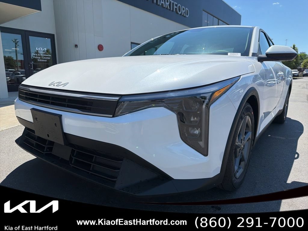 New 2026 Kia K4 FWD image 3