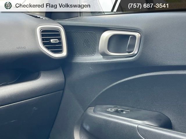 Used 2023 Hyundai Venue SEL w/ Cargo Package image 28