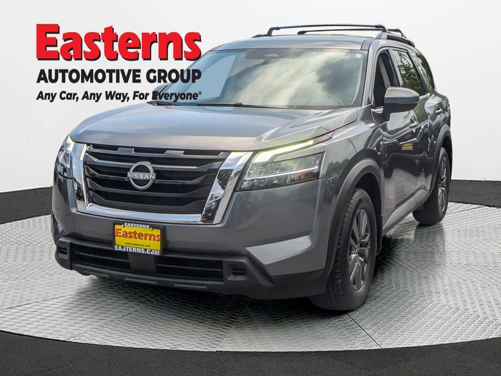Used 2022 Nissan Pathfinder SV AWD/4WD image 1