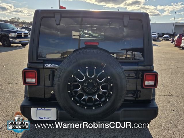 Used 2022 Jeep Wrangler Sport image 7