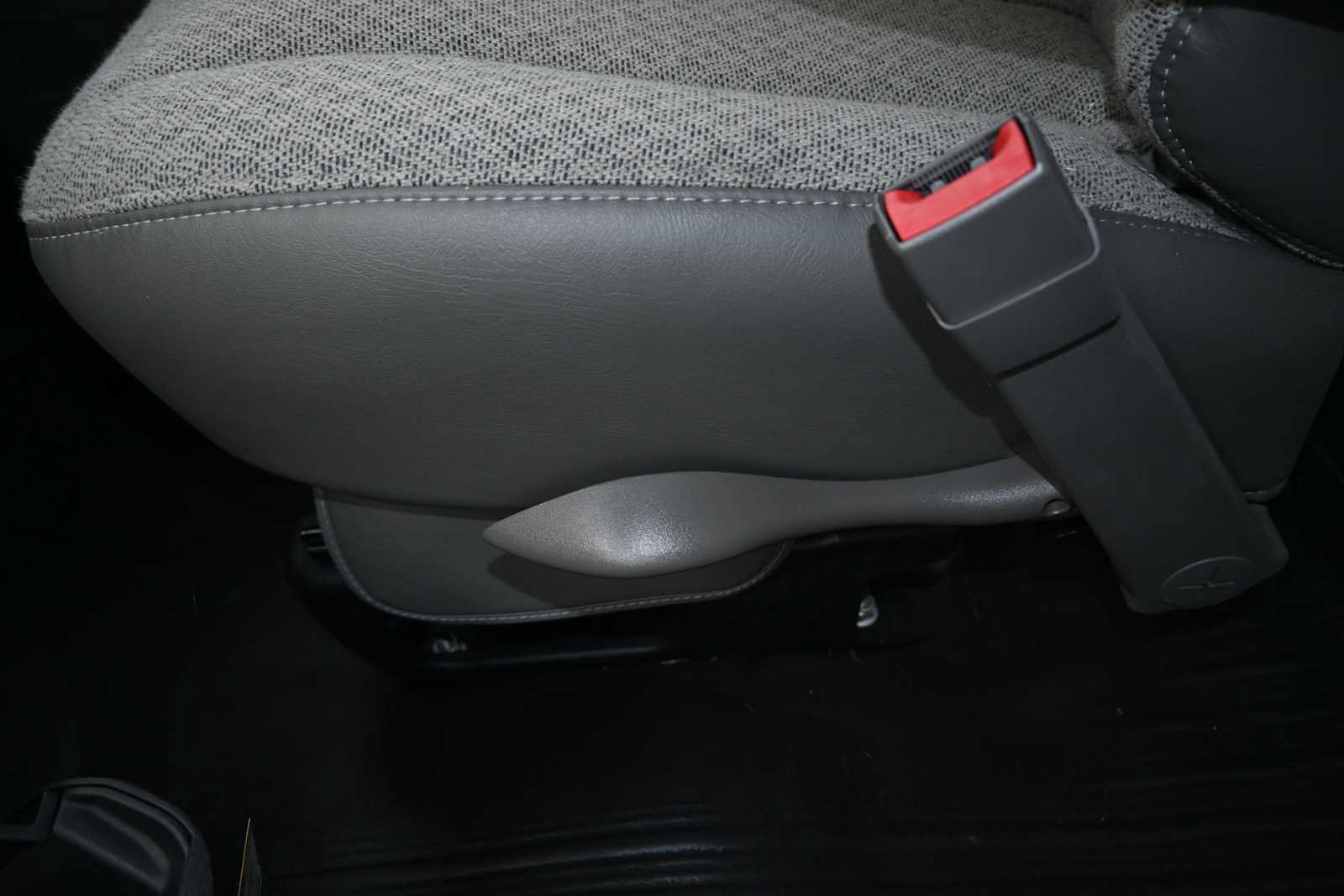 Used 2024 GMC Savana 4500 w/ Power Convenience Package RWD image 12