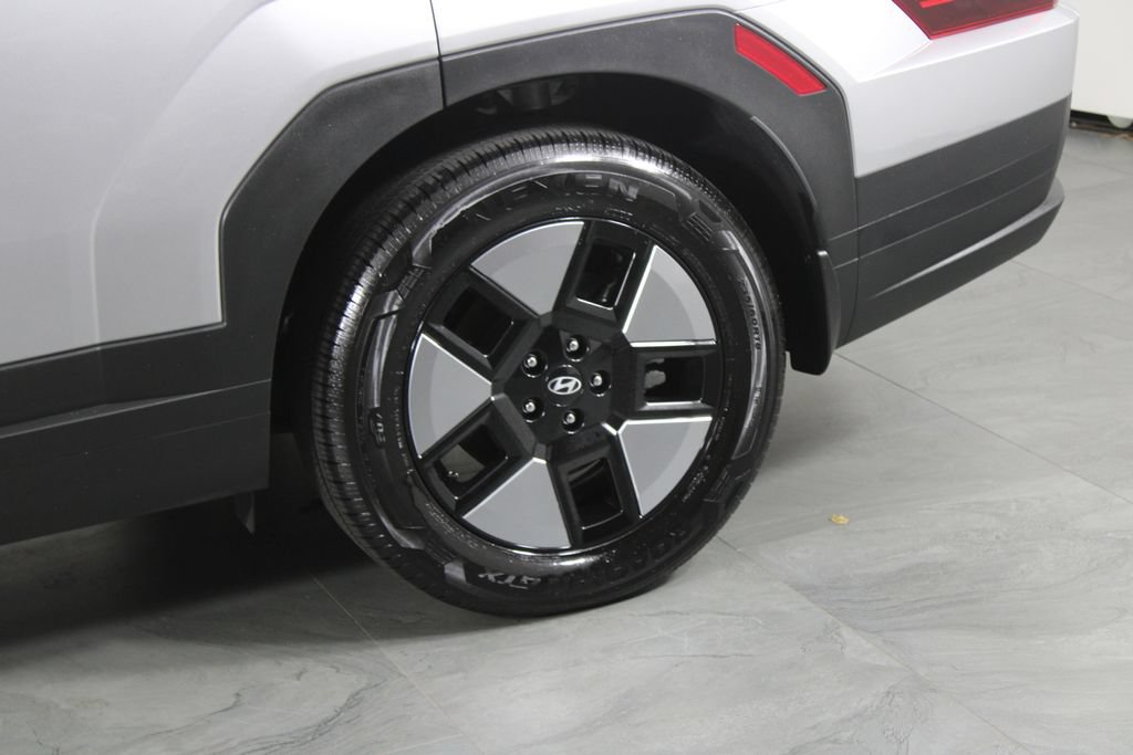 Certified 2026 Hyundai Santa Fe SEL FWD image 15