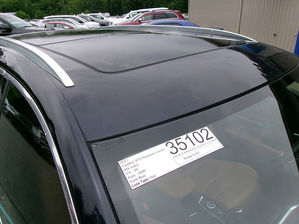 Used 2021 Cadillac XT5 Premium Luxury w/ LPO, Floor Liner Package image 10