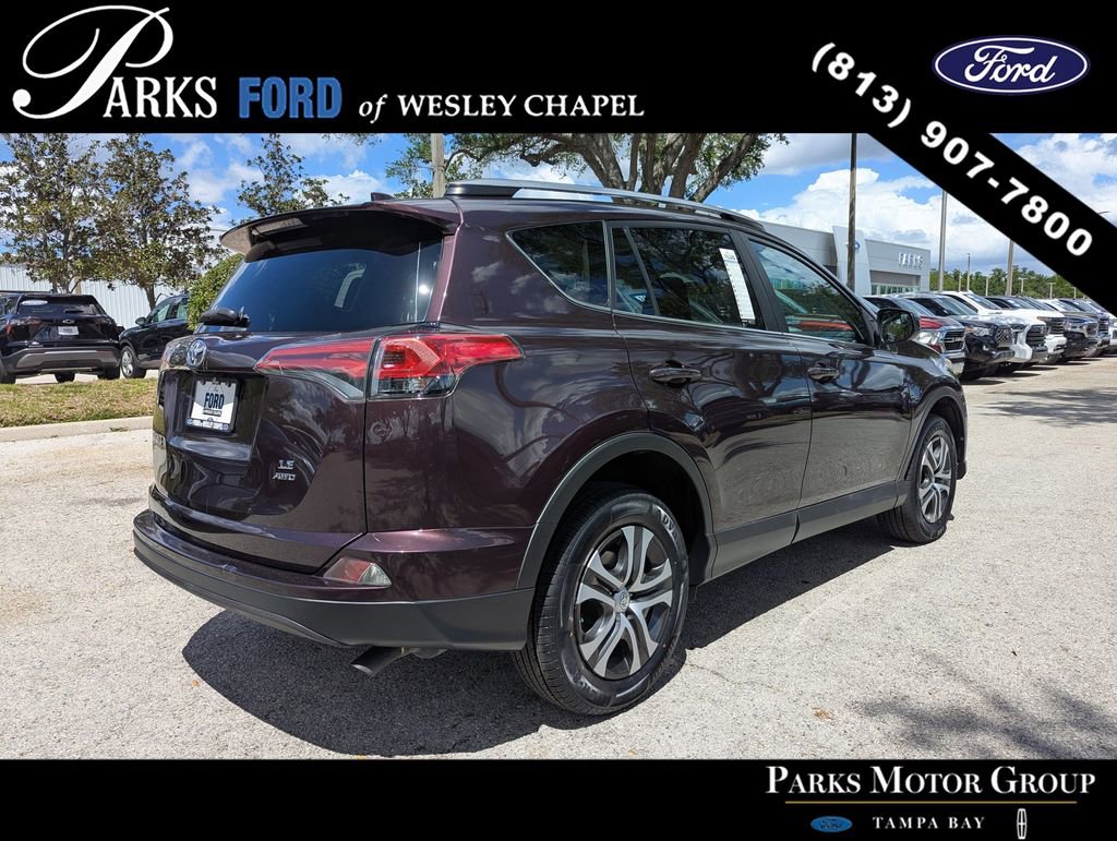 Used 2017 Toyota RAV4 LE image 4
