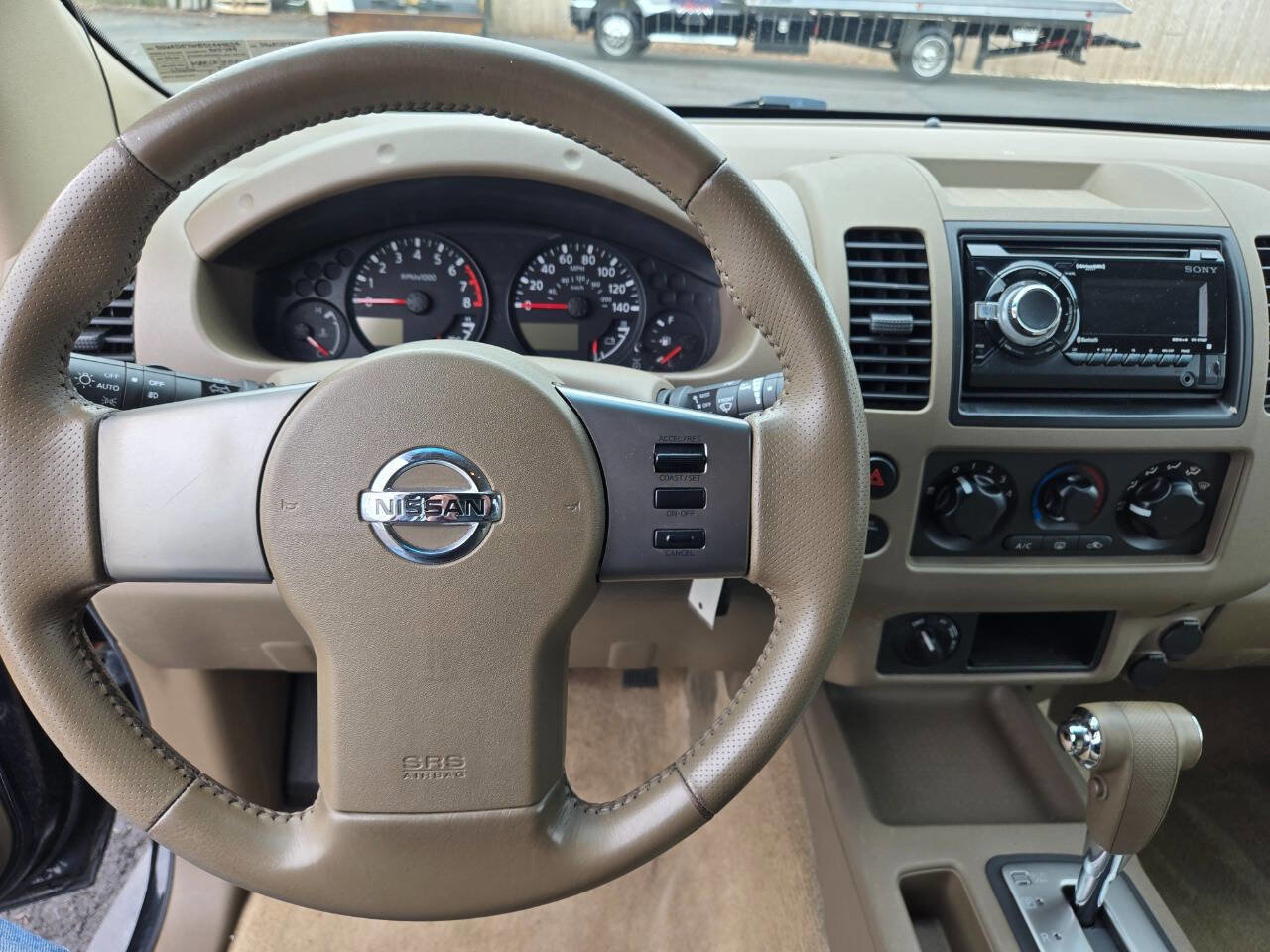 Used 2005 Nissan Frontier LE w/ (J01) Sunroof Pkg image 17