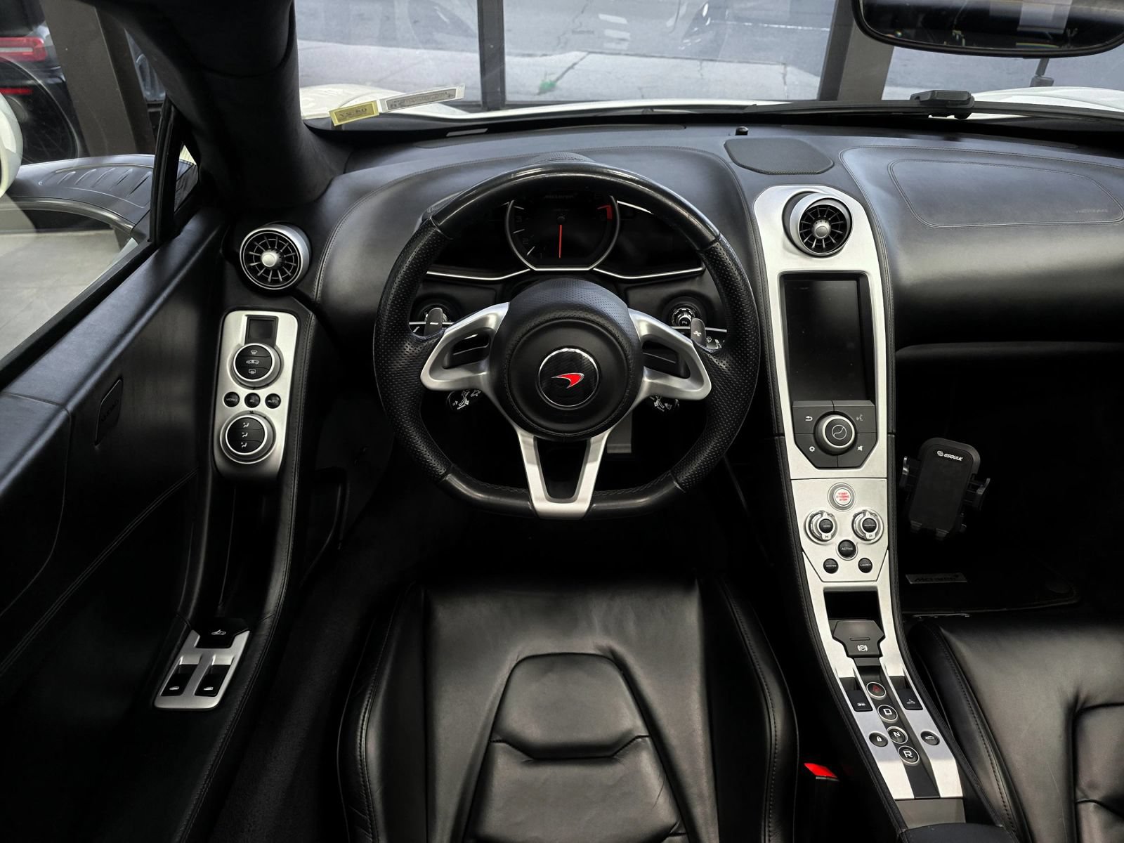 Used 2015 McLaren 650S Spider RWD image 26