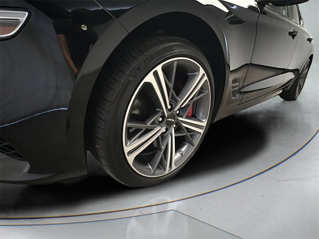 Certified 2025 Genesis G70 2.5T w/ Sport Prestige Package image 4