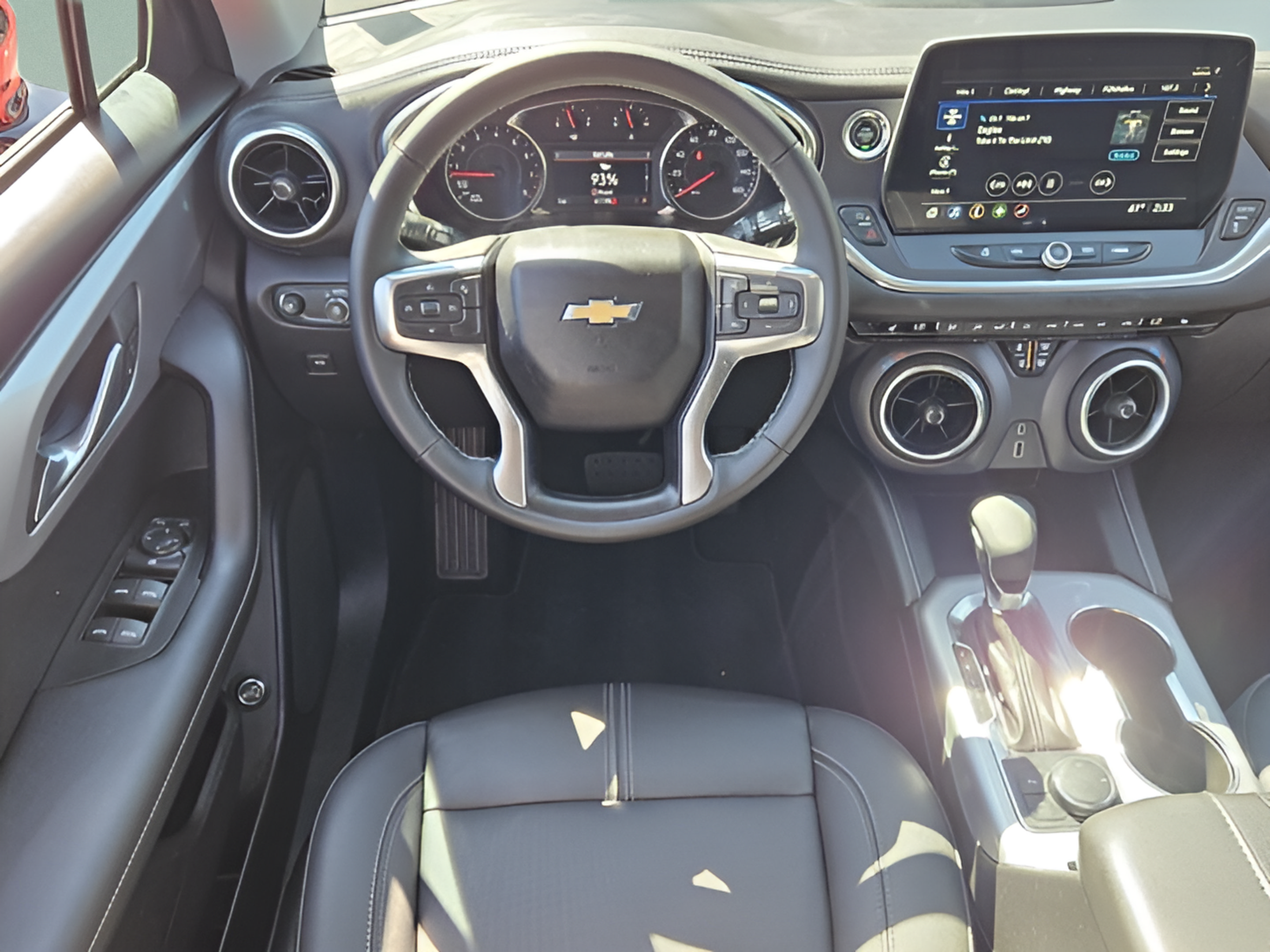 Used 2024 Chevrolet Blazer LT w/ Midnight/Sport Edition FWD image 11