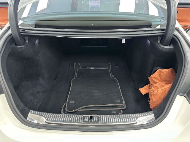 Used 2022 Mercedes-Benz S 580 4MATIC Sedan w/ Rear Seat Package image 21