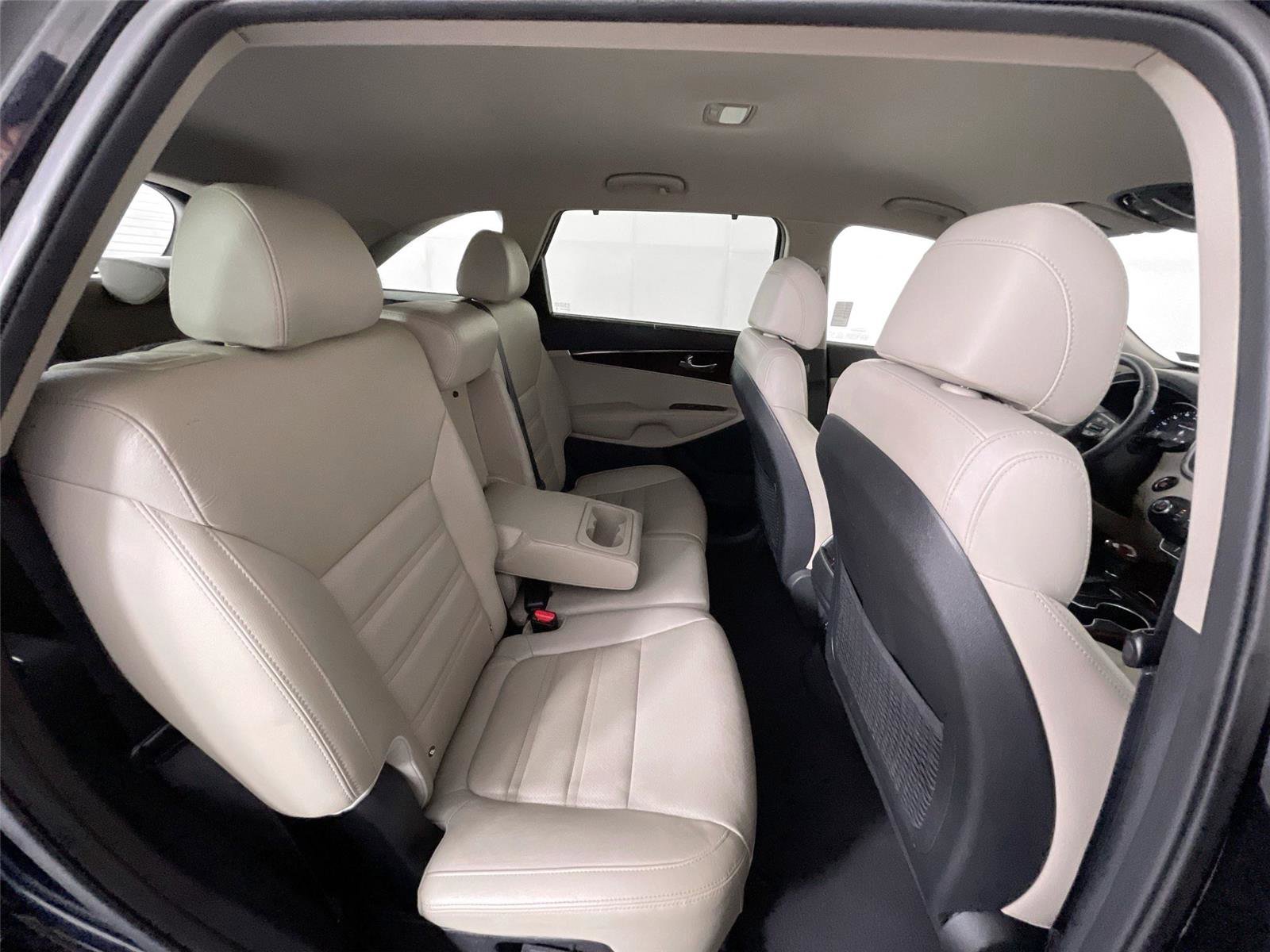 Used 2017 Kia Sorento EX FWD image 29