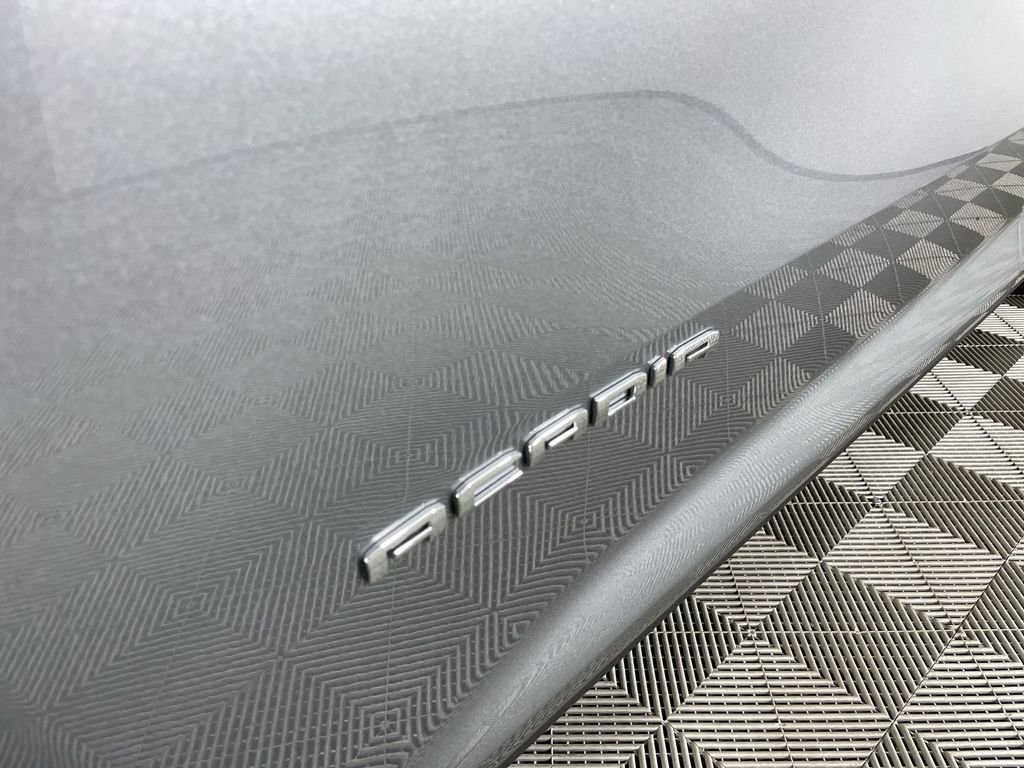 New 2025 GMC Acadia Elevation image 31