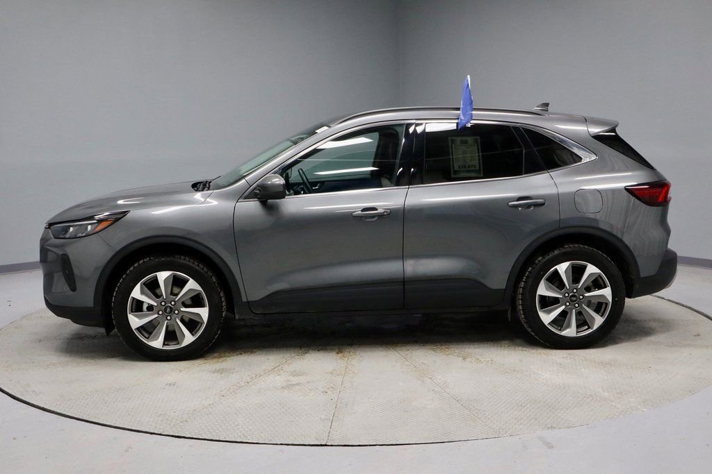 Certified 2025 Ford Escape Platinum image 10