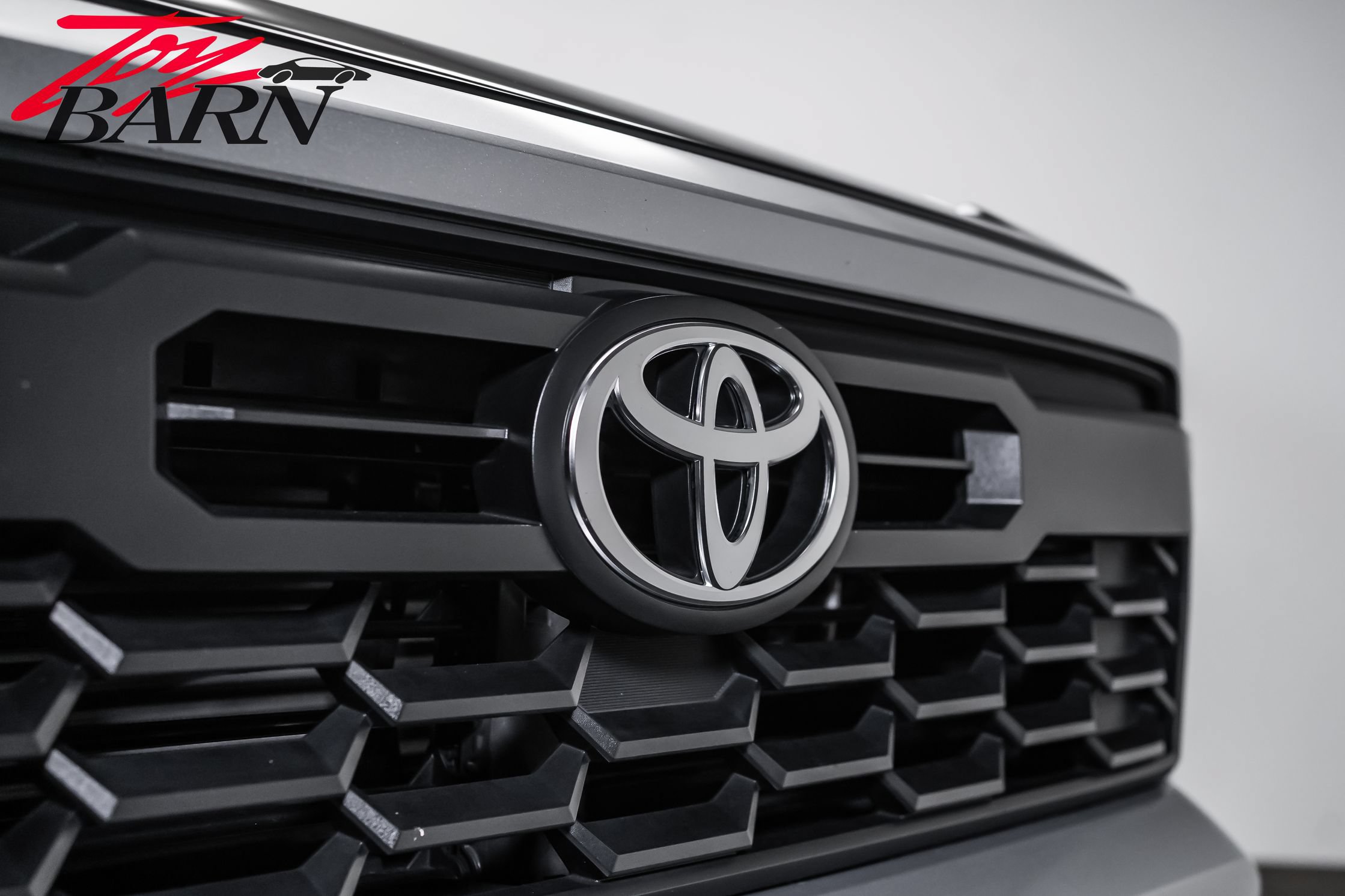Used 2025 Toyota Tacoma TRD Off-Road AWD/4WD image 9