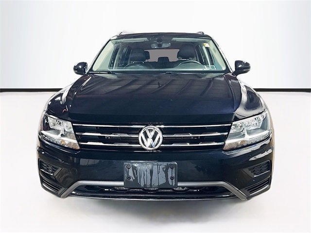 Used 2020 Volkswagen Tiguan SE w/ Panoramic Sunroof Package image 2