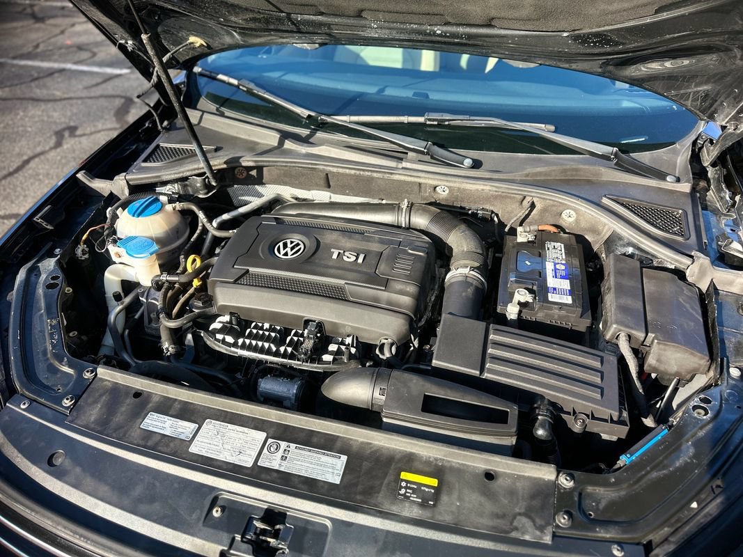 Used 2016 Volkswagen Passat 1.8T FWD image 25