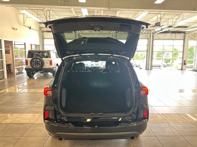 Used 2024 Ford Escape ST-Line w/ Tech Pack #1 AWD/4WD image 27