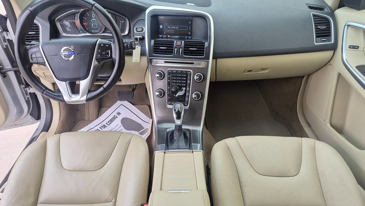 Used 2015 Volvo XC60 T5 Platinum FWD image 52