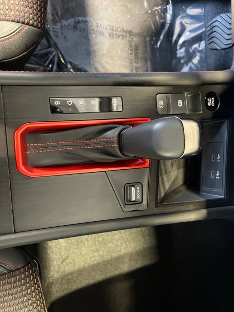 Certified 2025 Nissan Kicks SR AWD/4WD image 18