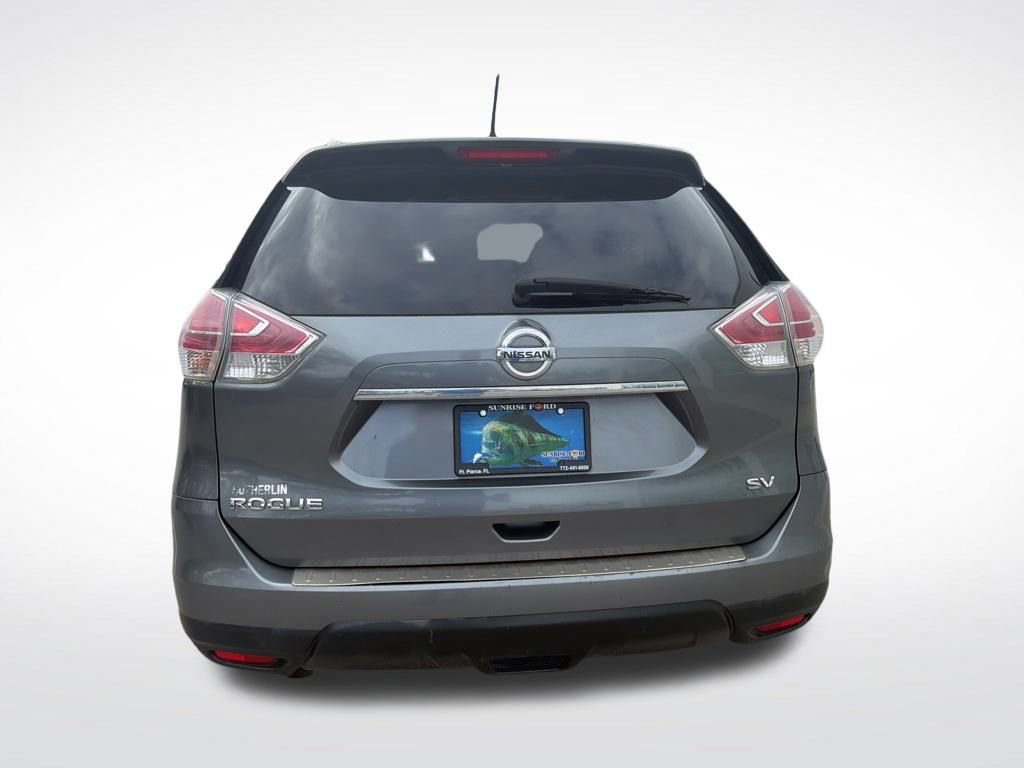 Used 2015 Nissan Rogue SV w/ SV Moonroof Package image 8