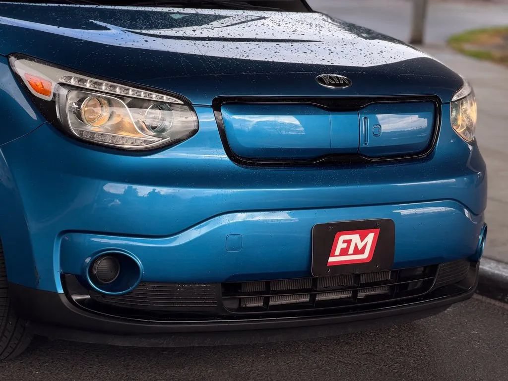 Used 2016 Kia Soul EV FWD image 10