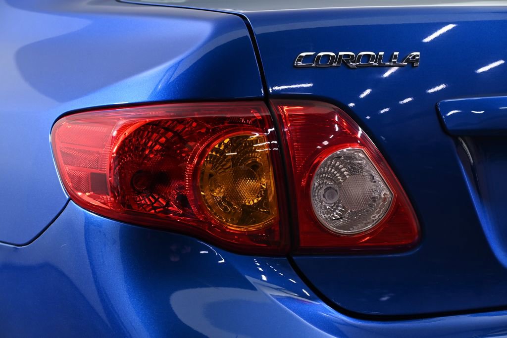 Used 2010 Toyota Corolla LE image 7