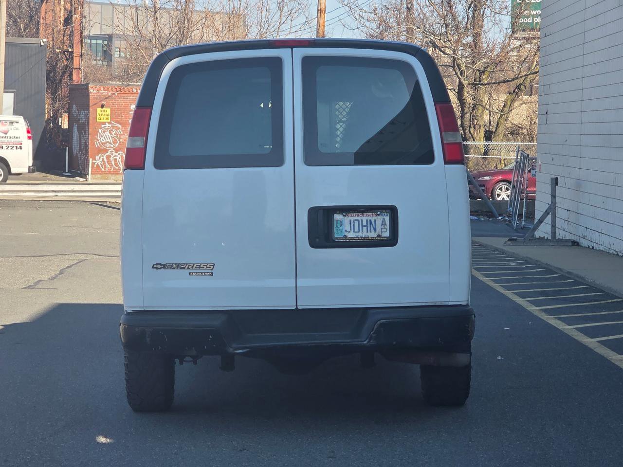 Used 2014 Chevrolet Express 2500 image 6