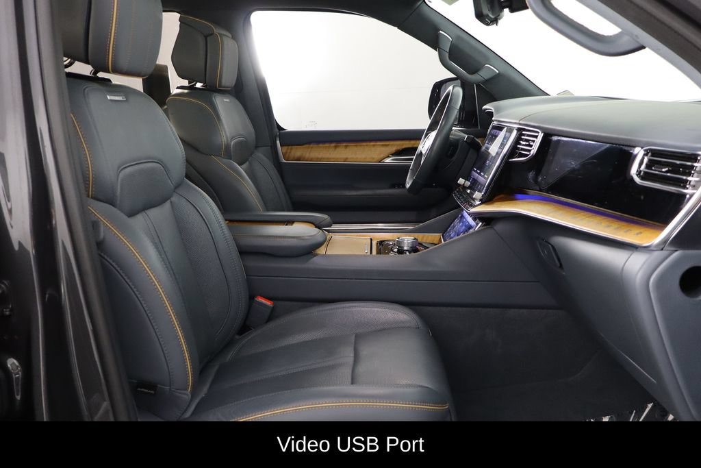 Used 2022 Jeep Grand Wagoneer Series II w/ Premium Group II AWD/4WD image 19