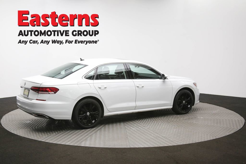 Used 2022 Volkswagen Passat 2.0T SE image 40
