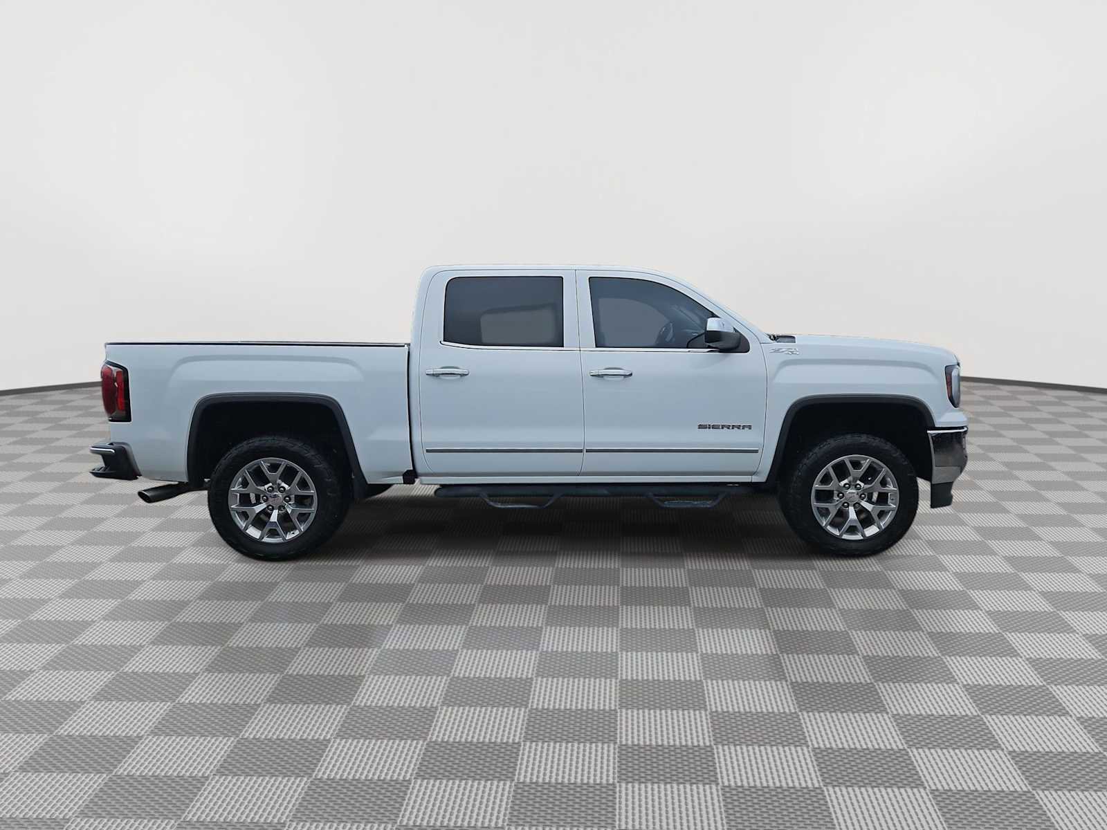 Certified 2018 GMC Sierra 1500 SLT AWD/4WD image 15