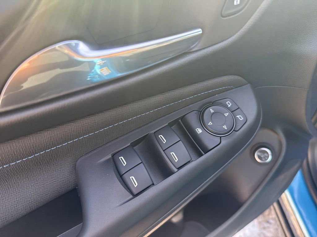 Used 2025 Buick Envista Sport Touring w/ Convenience I Package image 11