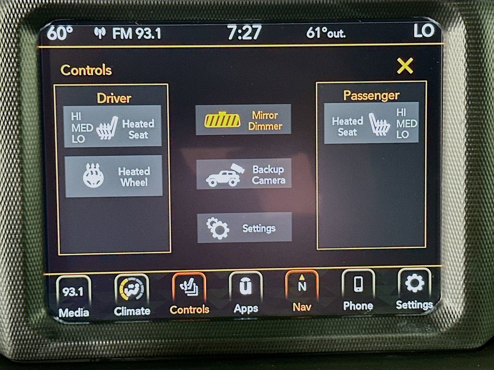 Used 2018 Jeep Wrangler Unlimited Sahara AWD/4WD image 21