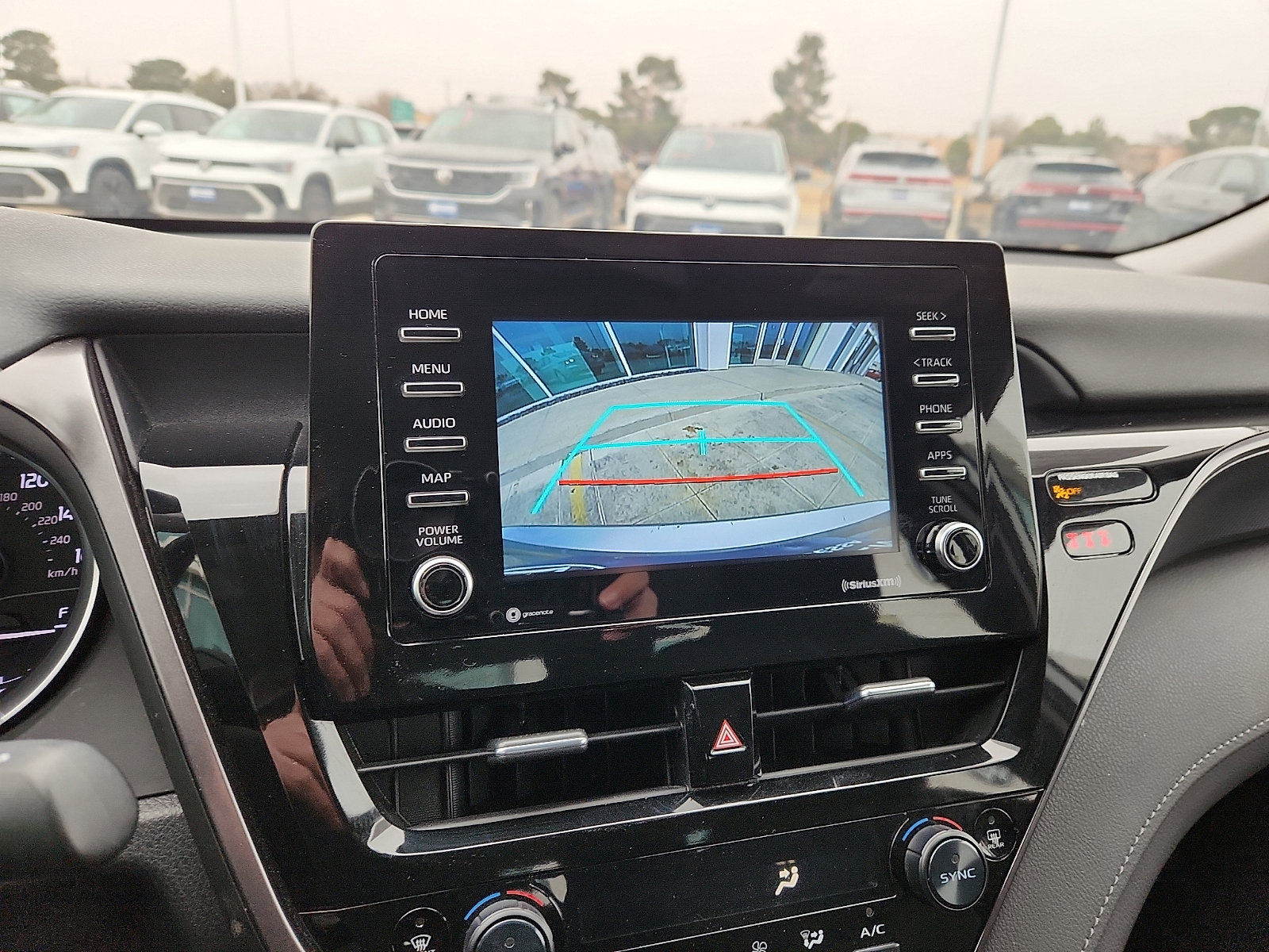 Used 2024 Toyota Camry LE image 18