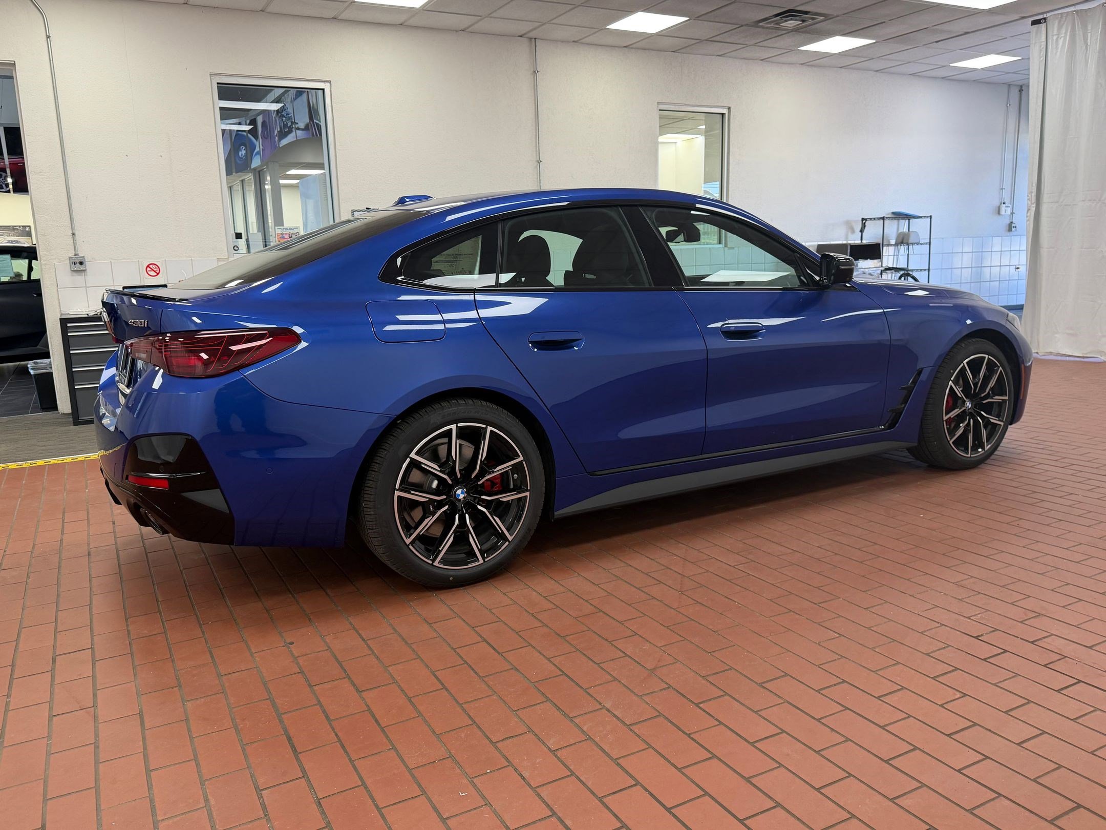 New 2026 BMW 430i xDrive w/ M Sport Package image 8