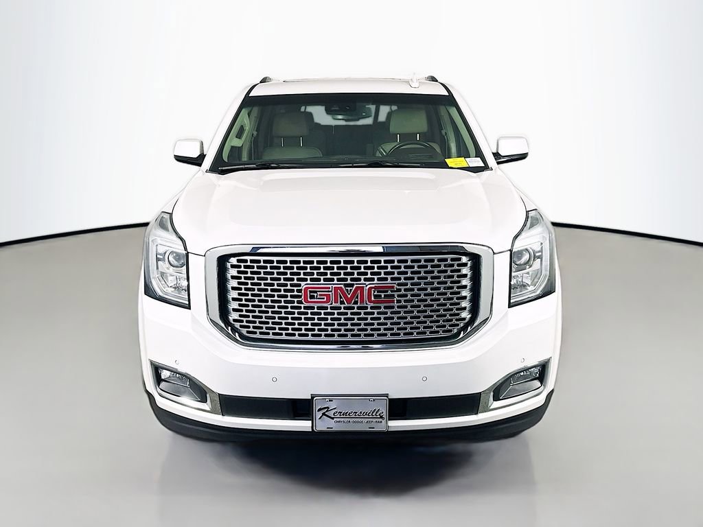 Used 2017 GMC Yukon Denali w/ Open Road Package image 2