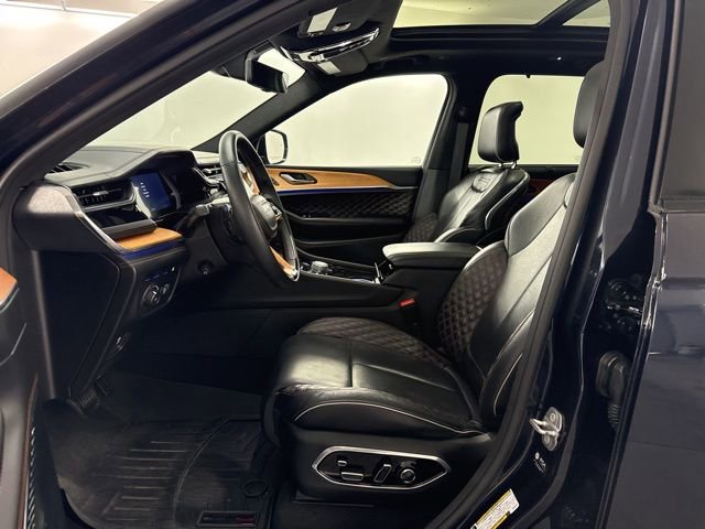 Used 2023 Jeep Grand Cherokee Summit image 29