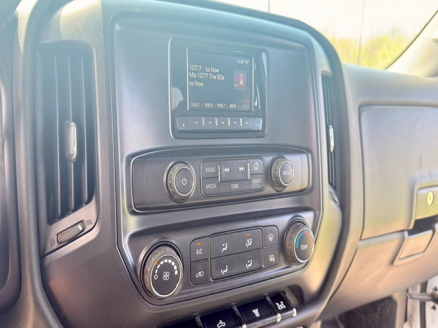 Used 2015 GMC Sierra 3500 2WD Crew Cab w/ Sierra Convenience Package image 17
