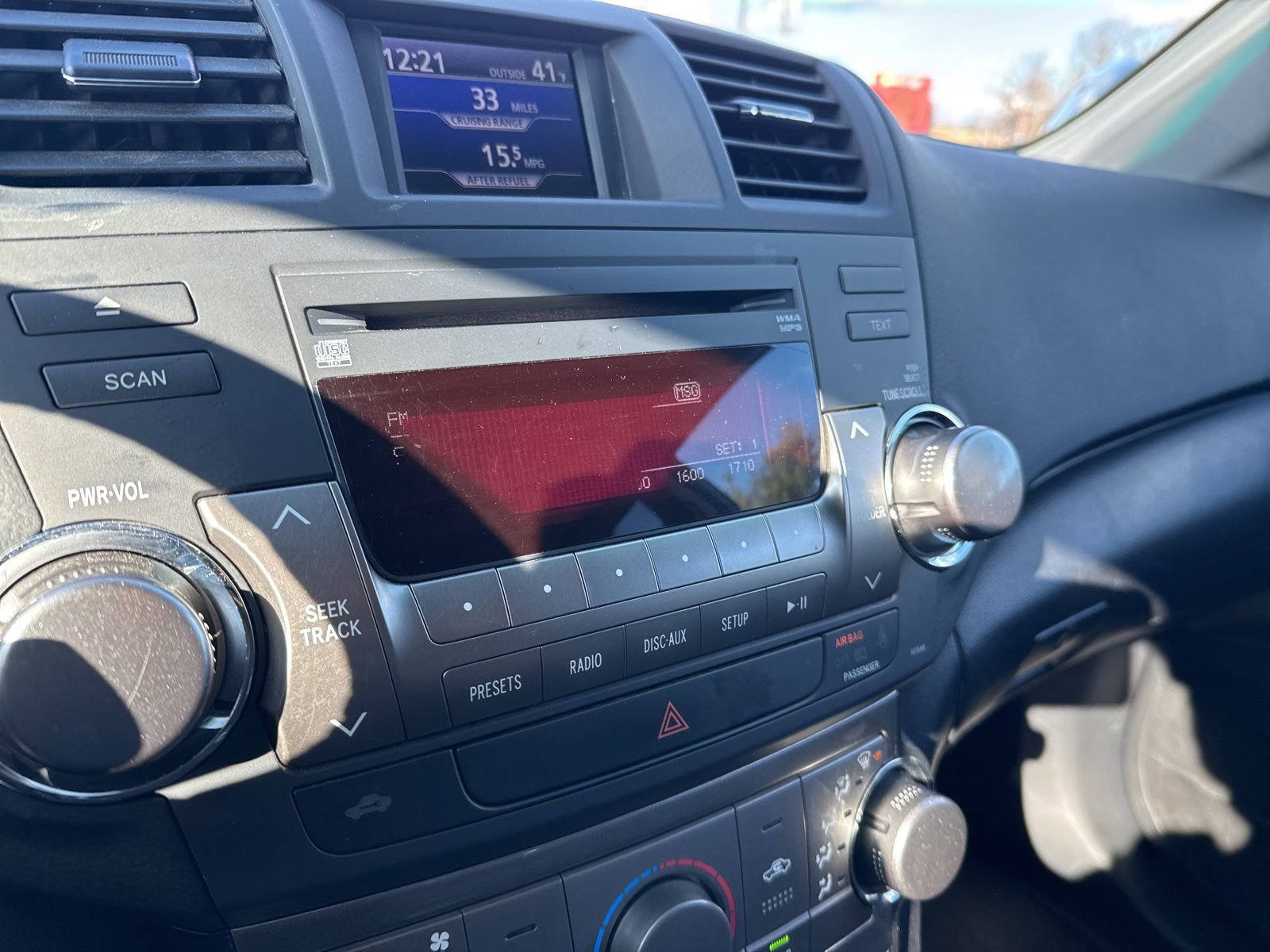 Used 2012 Toyota Highlander SE image 21