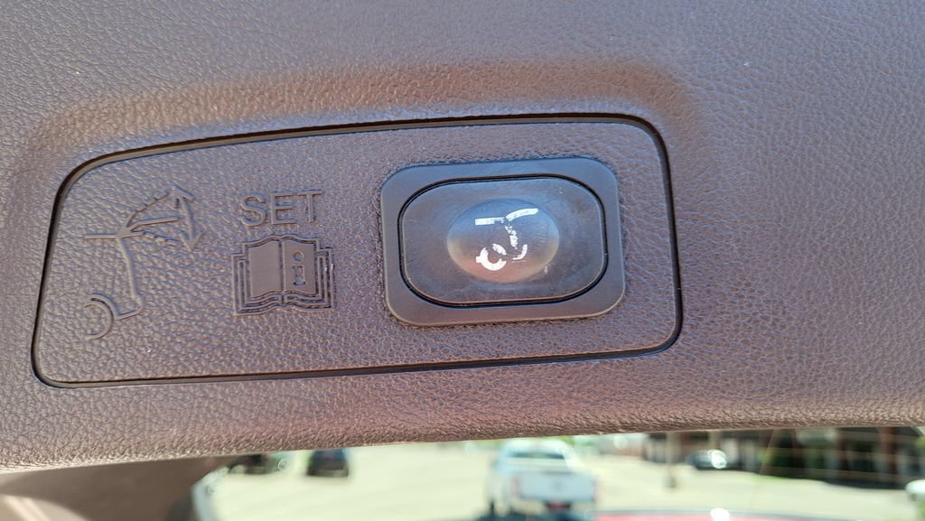 Used 2019 Lincoln MKC Select w/ MKC Climate Package FWD image 14