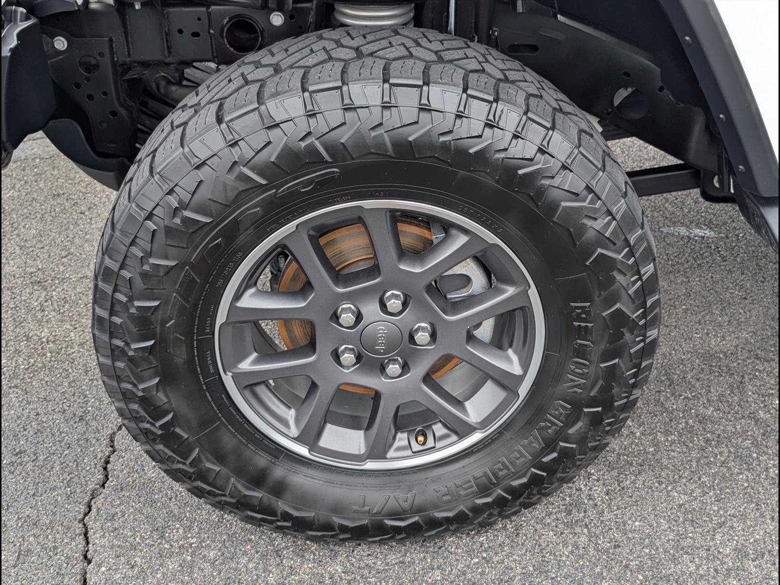 Used 2020 Jeep Gladiator Overland AWD/4WD image 26