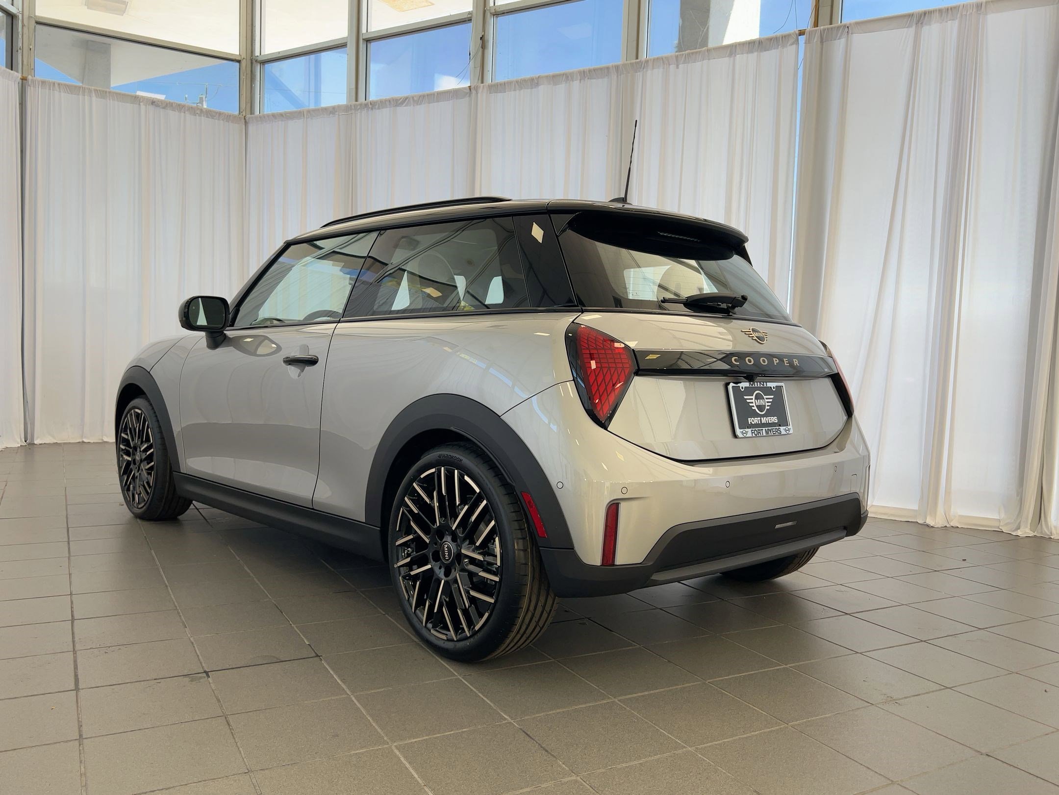 New 2026 MINI Cooper 2-Door Hardtop FWD image 3
