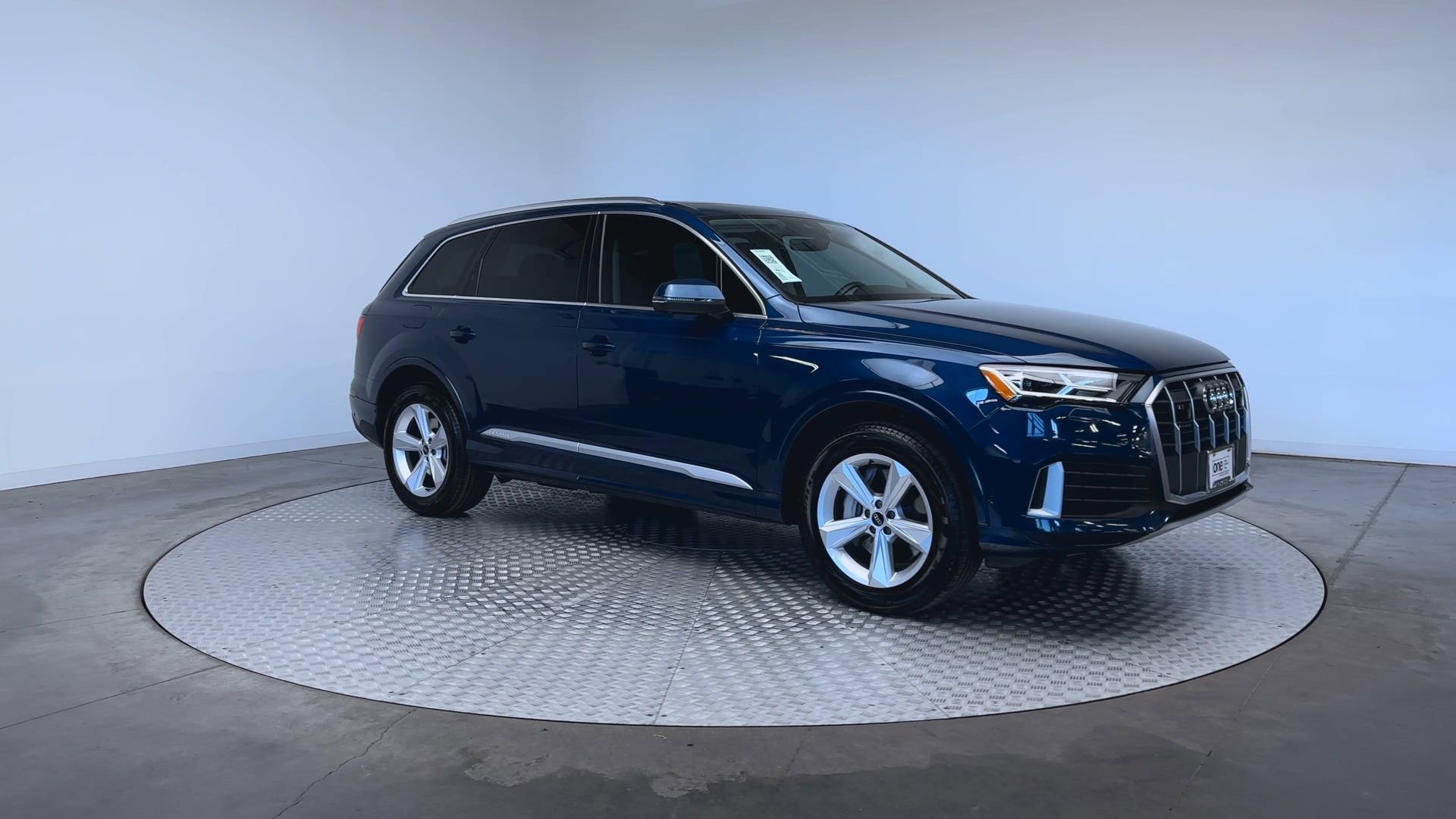 Used 2022 Audi Q7 2.0T Premium Plus w/ Premium Plus Package AWD/4WD image 2